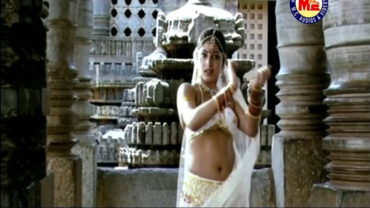 Haripriya - Hot Navel Show - Malayalam album song.mkv_snapshot_02.32.191