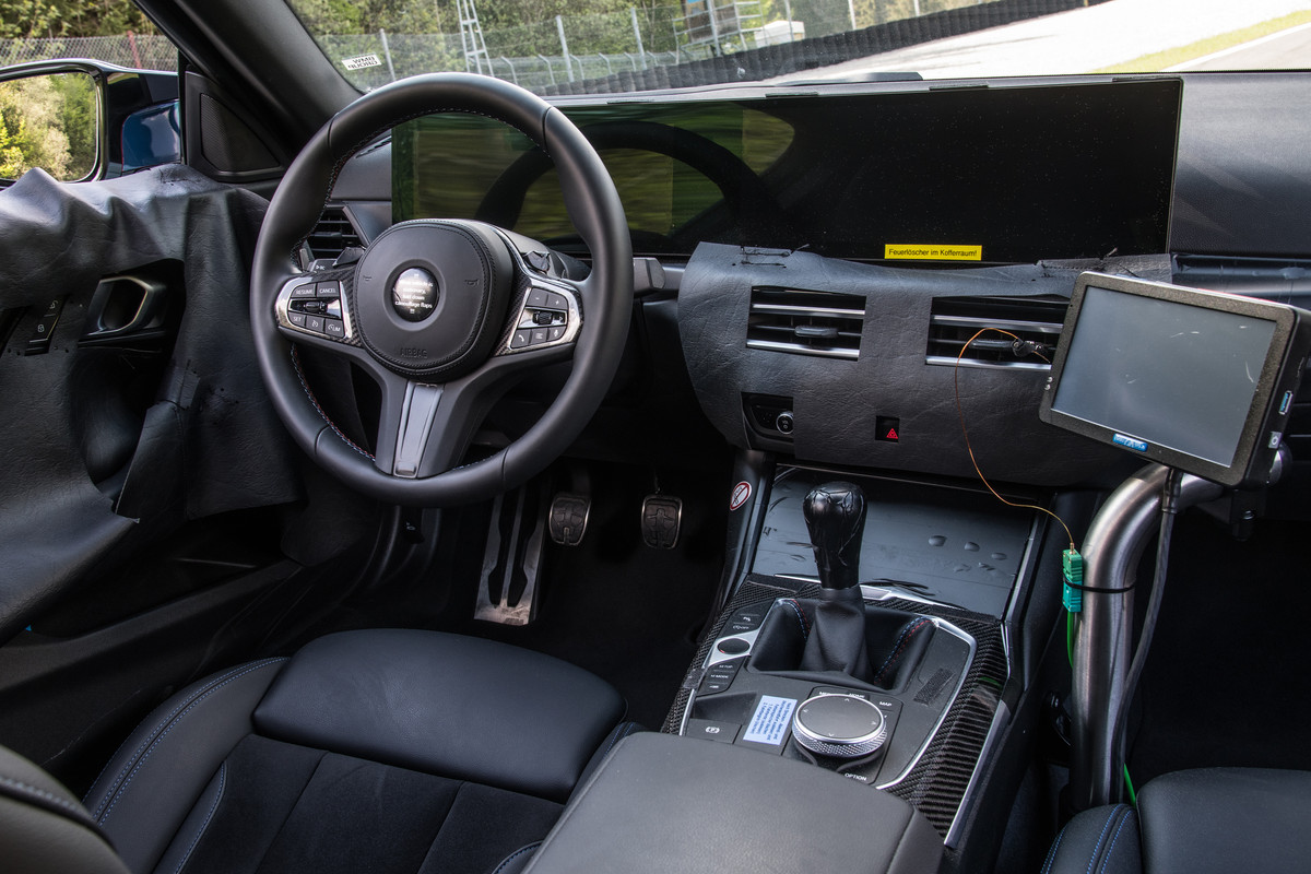 P90468072_highRes_the-all-new-bmw-m2-u