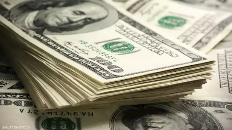 رحلة الأموال الساخنة وسعر الصرف في مصر.. كيف تعكس التدفقات العالمية تحولات الجنيه خلال 5 سنوات؟