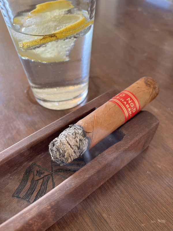 5FC71ED0-9551-4048-B317-E2D1F68E6F5E