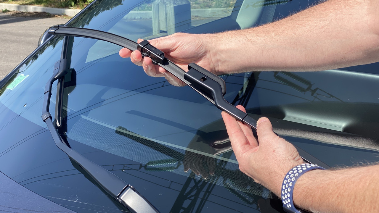 Changer les essuie glaces Tesla Model 3 ou Model Y - Forum et Blog Tesla