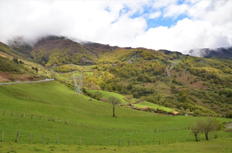 PUERTO DE PAJARES-15-5-2013-LEON/ASTURIAS - Paseando por España-1991/2016 (14)