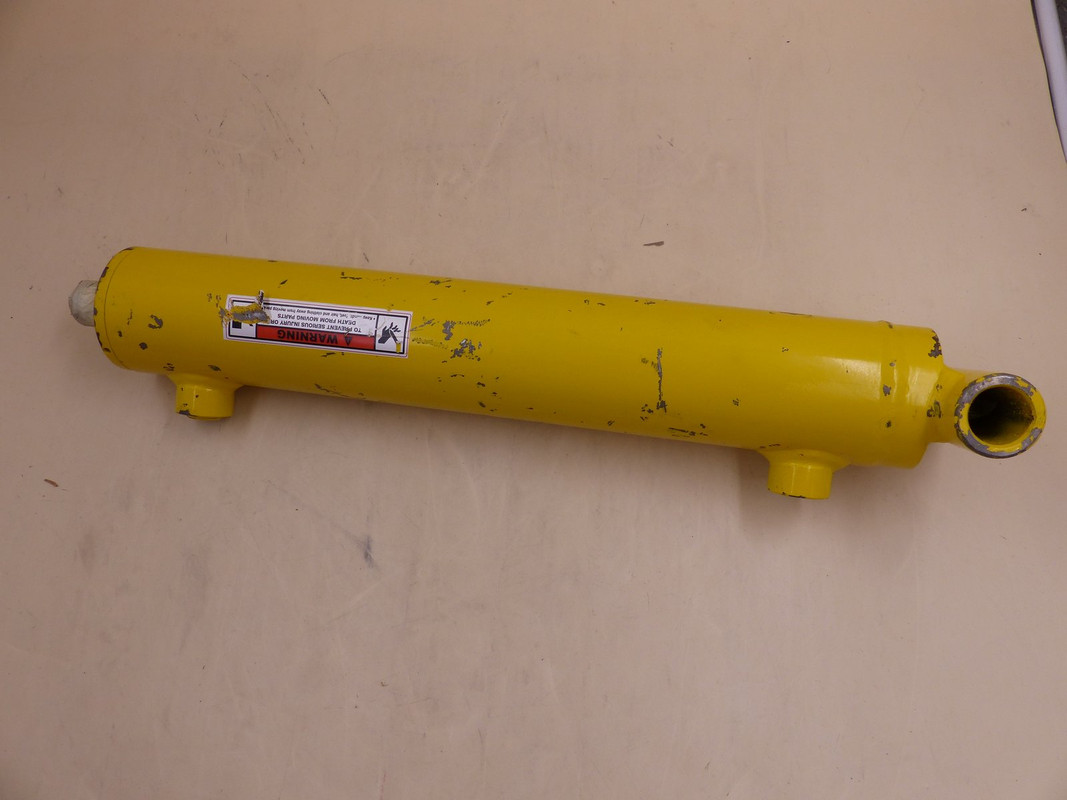 TUSKER HYDRAULICS 02-22-27352-125 PD27037 CYLINDER