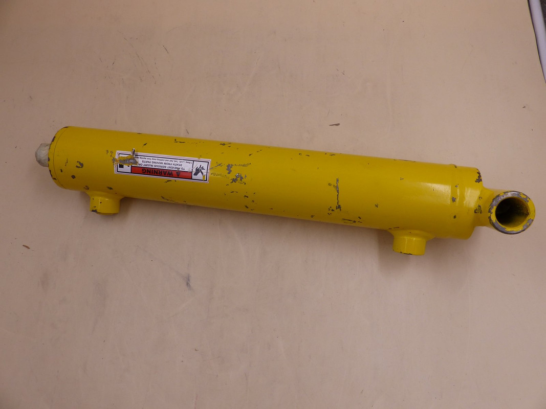 TUSKER HYDRAULICS 02-22-27352-125 PD27037 CYLINDER TUSKER HYDRAULICS 02-22-27352-125 PD27037 CYLINDER