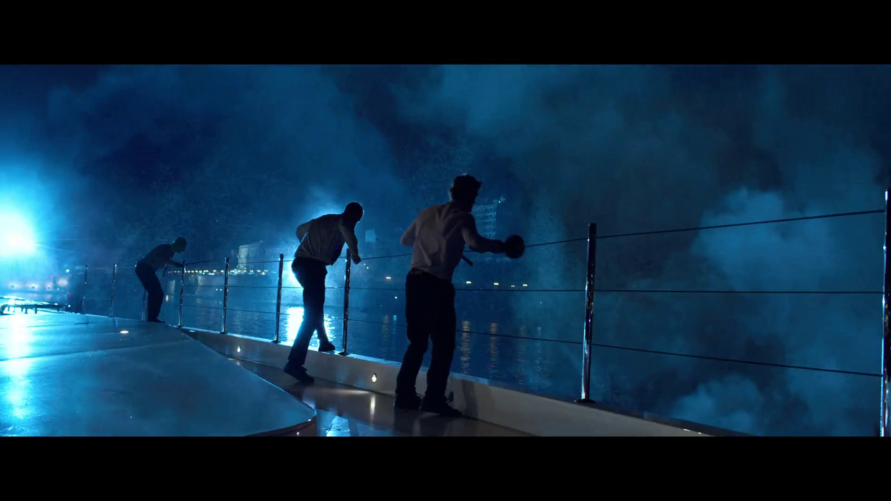 129913657_vlcsnap-2019-12-13-09h26m33s854