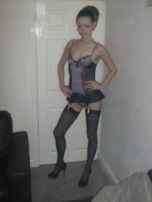 99 fotos muy puta ella disfrutala