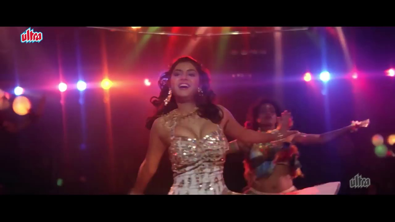 Vishwatma-1992-Hindi-720p-x264-AVC-AAC-2-0-mkv-0001