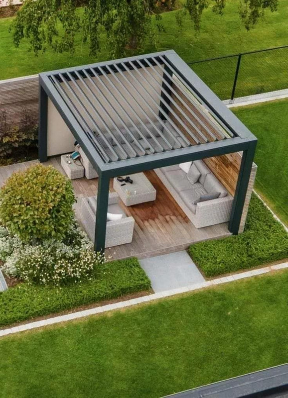 برجولة مع ستائر عربية