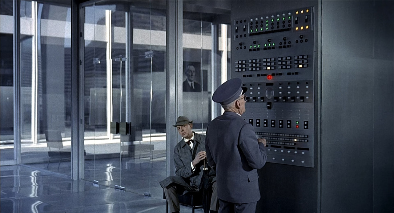 Playtime 1967 Criterion.mkv_snapshot_00.15.04_[2018.01.09_23.32.