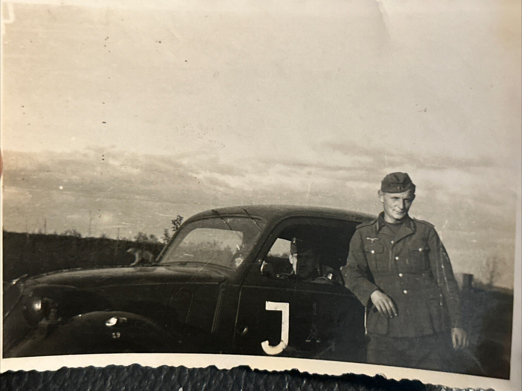 Foto Wk2 Wehrmacht Soldat Front Fahrzeug Pkw Simca 8 Nur 650 Stück Militär