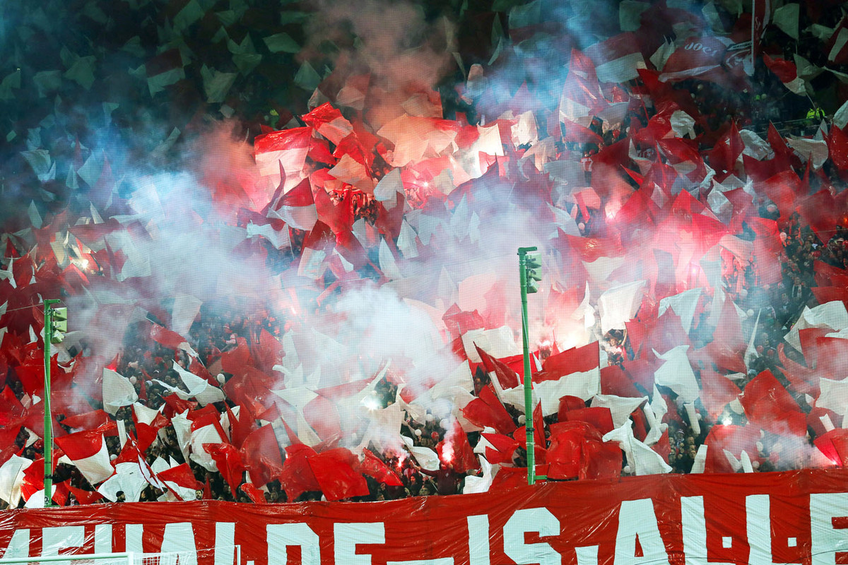 1-fc-kaiserslautern-1-fc-koeln-dfb-pokal-2023-2024-5