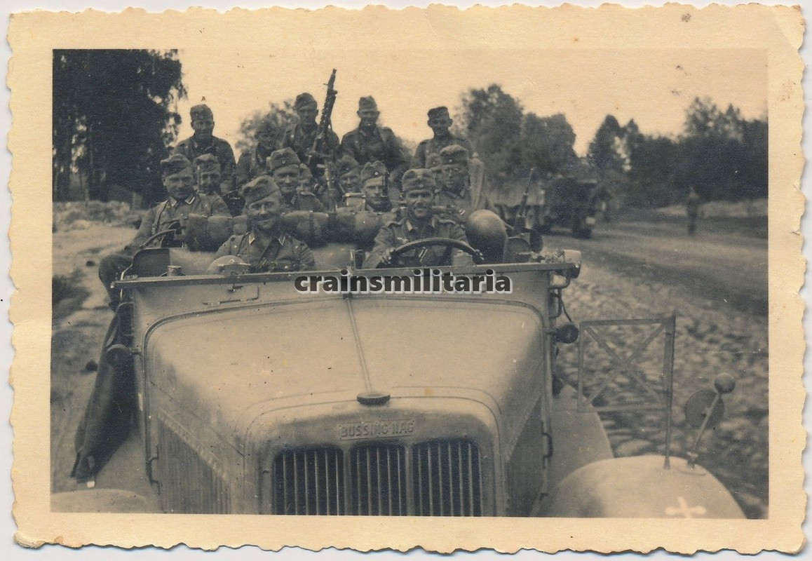 Orig. Foto Vormarsch Flieger-MG auf Büssing-NAG Lkw m. Wappen in Russland