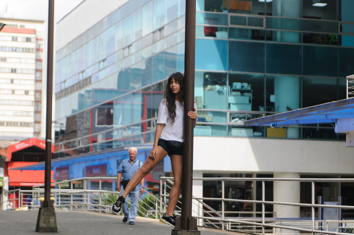 full_006_1926142040143221