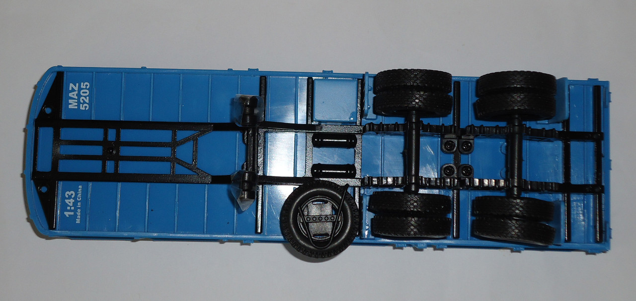 МАЗ-5205 1