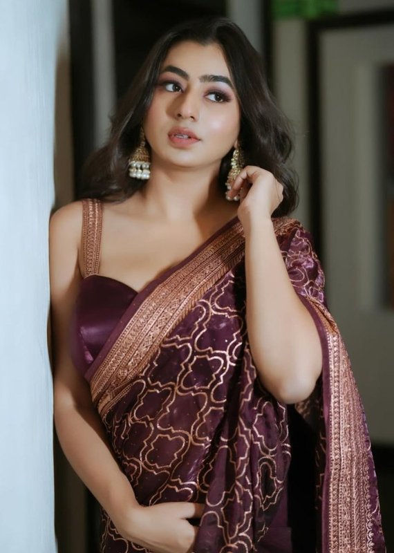 Famous Instagram Influencer Shimmi New Latest Nude Tango Live Showing Pressing Huge Boobs with Full Face 8Min+ Video+Pics 3 IMG-2.jpg