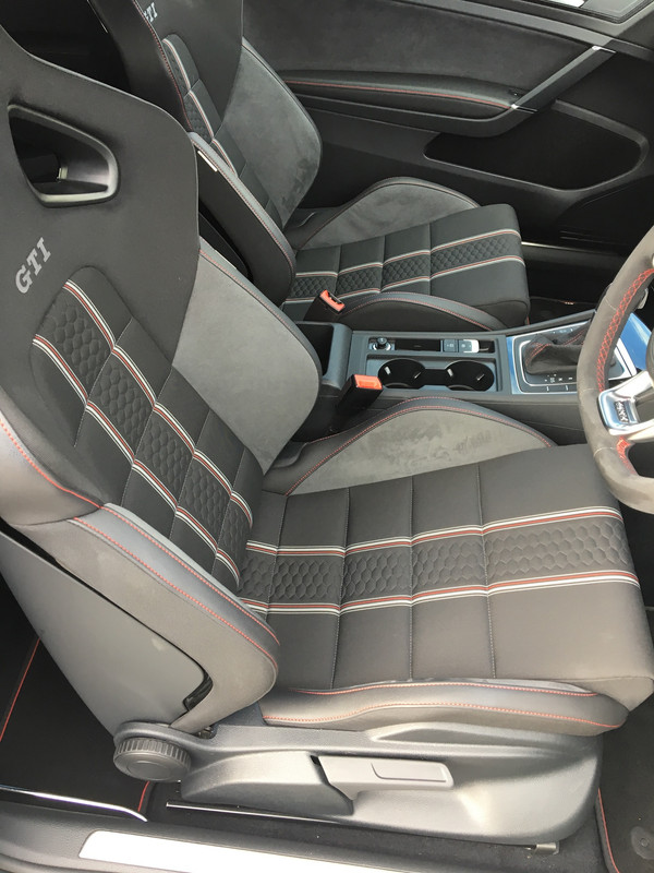 CB46C10E-87E3-40AA-BFAA-2ABEC64207A5