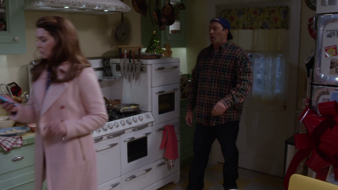 Gilmore.Girls.S08E01.Inverno.1080p.BDMux.ITA.ENG.DD5.1.x264-BlackBit[screenshot 4]