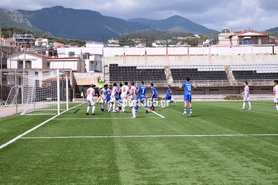 , &Pi;&alpha;&nu;&theta;&omicron;&upsilon;&rho;&iota;&alpha;&kappa;ό&sigmaf;- &Pi;&alpha;&lambda;&lambda;&eta;&xi;&omicron;&upsilon;&rho;&iota;&alpha;&kappa;ό&sigmaf; 3-0: &Mu;&epsilon; &tau;&omicron; &delta;&epsilon;&xi;ί &sigma;&tau;&alpha; &mu;&pi;&alpha;&rho;ά&zeta; &mu;&epsilon; &chi;&alpha;&tau; &tau;&rho;&iota;&kappa; &tau;&omicron;&upsilon; &Alpha;&gamma;&gamma;&epsilon;&lambda;ή (&phi;&omega;&tau;&omicron;&gamma;&rho;&alpha;&phi;ί&epsilon;&sigmaf;)