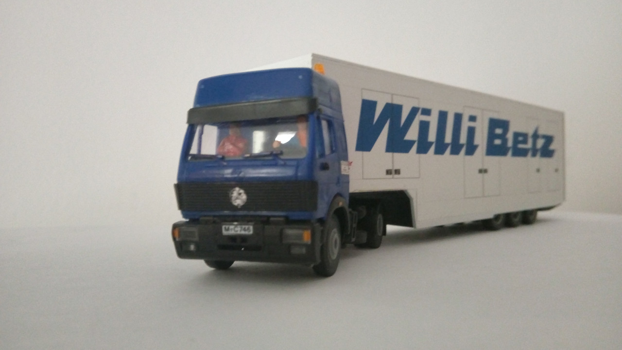 Macht (7943)