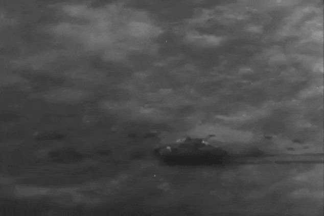 https://i.postimg.cc/SxSs9n5T/video-2026-08-12-02-05-05-(1).gif