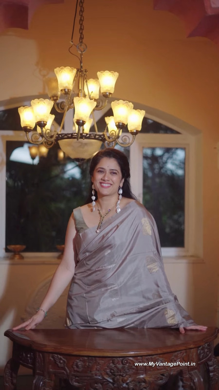 16-Actress-Girija-Oak-Godbole-in-Silk-Saree-for-Jewellery-Ad-Film-My-Vantage-Point