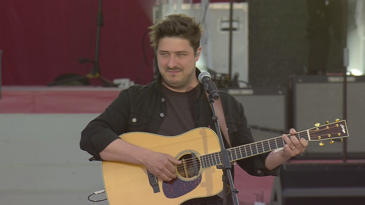 1.Marcus Mumford - Timshel(One Love Manchester.j