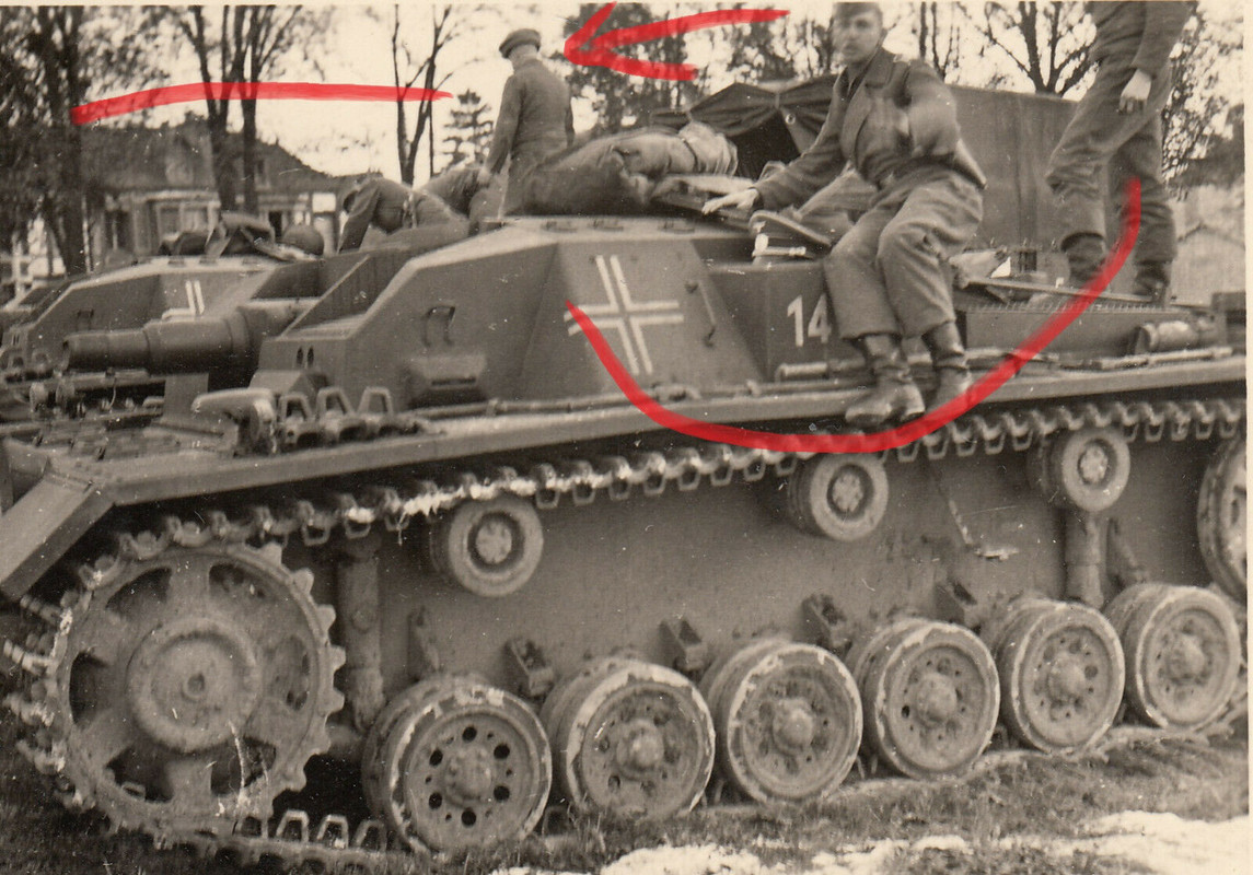 Foto Soldat Panzer StuG graue Panzerschutzmütze Sturmgeschütz St