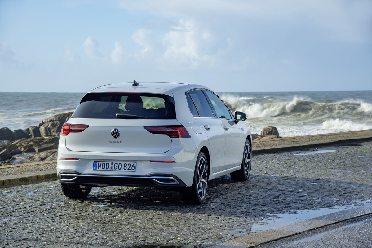 DB2019AU01951_overfull