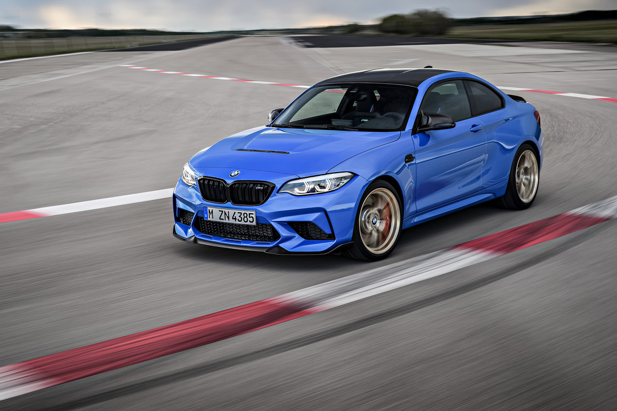 P90374205_highRes_the-all-new-bmw-m2-c