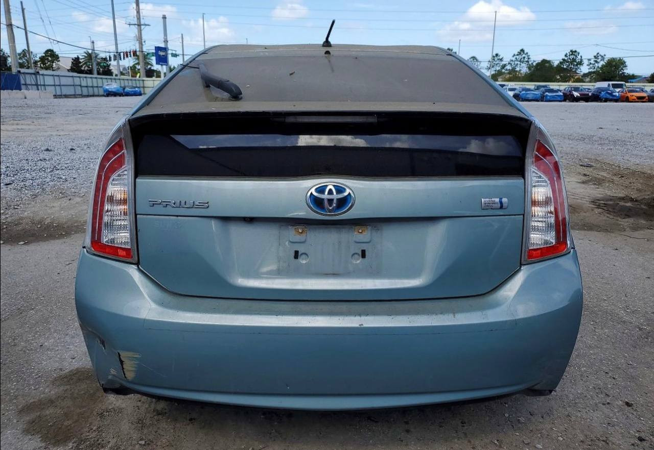 Toyota PRIUS TWO