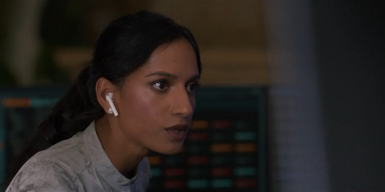 NCIS: Tony & Ziva (2025) Season 1 [Hindi + English] WebRip 480p 720p ESub - Complete Screenshot