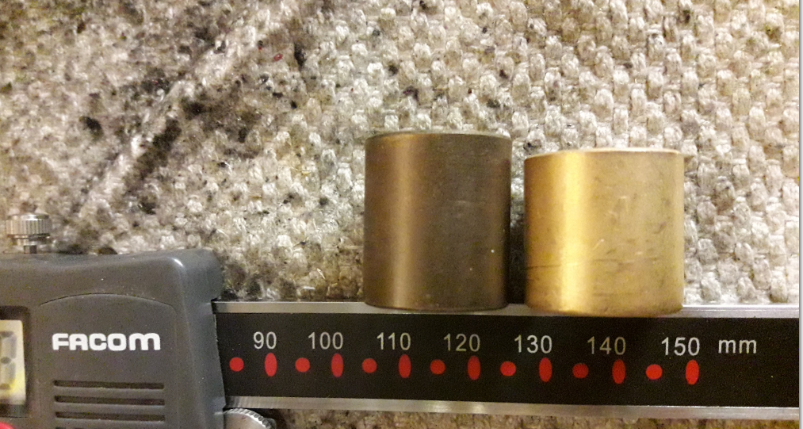 Bagues de palier coté collecteur dynamo 20,00 pour 22,61