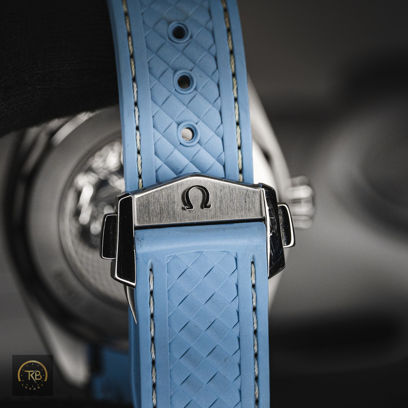 Omega Aquaterra WorldTimer Summer Blue - Image 13