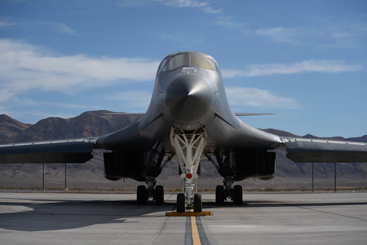 USAF B-1B Lancer RF1