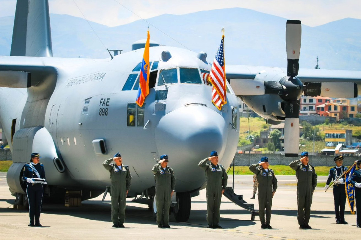 Ecuador engrosa su flota con la llegada del primero de sus dos nuevos C-130H Hércules