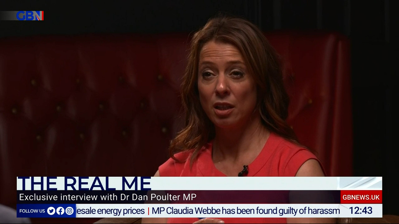 10.14 - 12.00.00 - The Briefing Lunchtime with Gloria De Piero. Your ....ts_snapshot_44.24.851