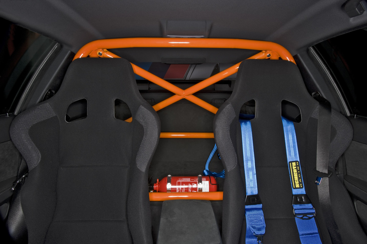 P90053702_highRes_bmw-m3-gts-11-2009