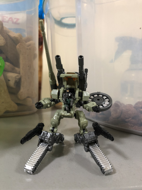 0031AFCE-0414-4F9F-8B95-865A6EA2C63E