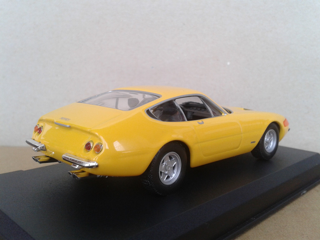 1968 Ferrari 365 GTB-4 Daytona (Ixo - nº 15 Ferrari RBA) (4)