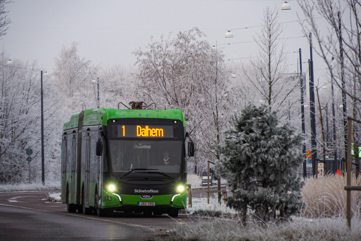 9FEBF65E-E66B-44E2-8C32-C0D693C8C12E