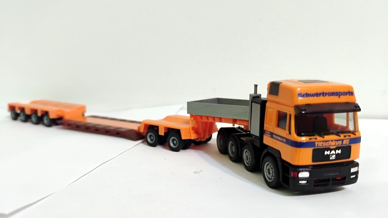 Mach (3306)