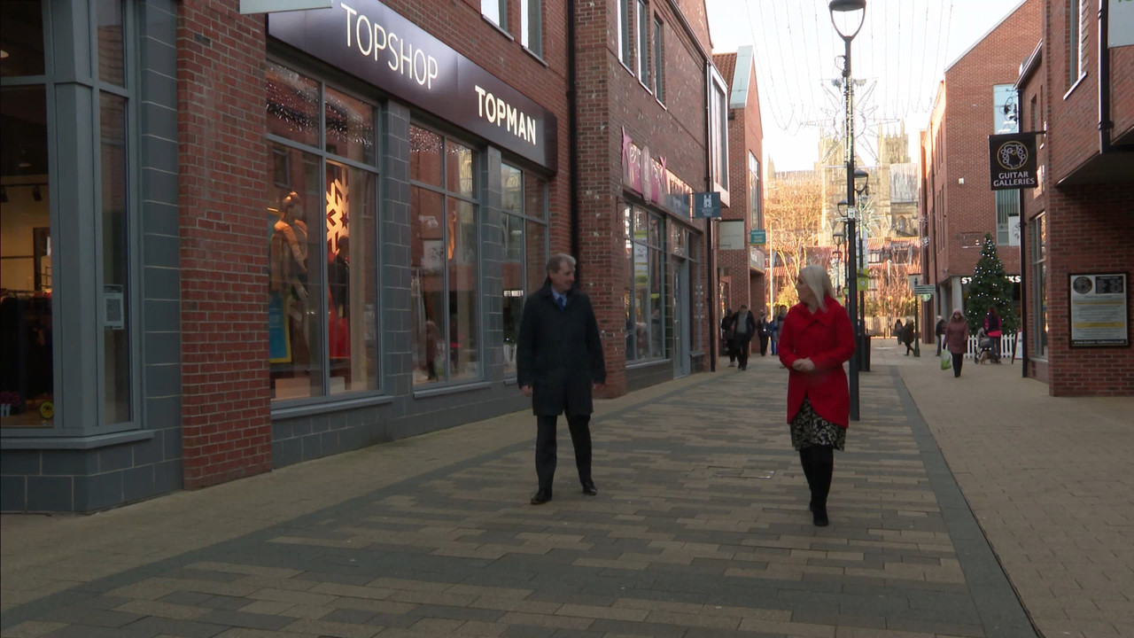12.01 - 18.00.00 - ITV News London. The latest news in London and the....ts_snapshot_09.22.702