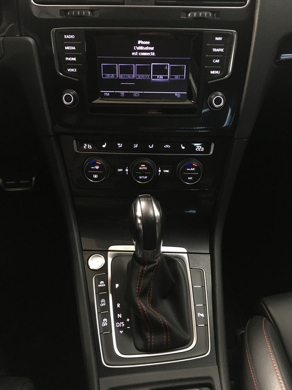 0D4E6697-E0DB-4573-A49C-4E225F960992