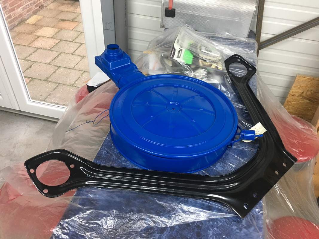 24F12F37-6D33-437E-AEA8-5667CC569AA5