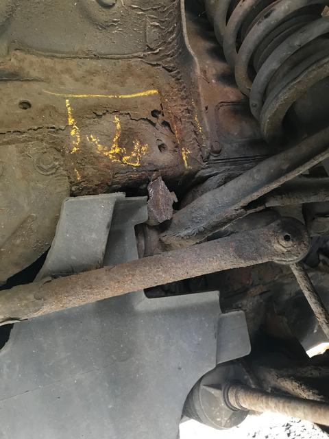 passenger engine mount rust