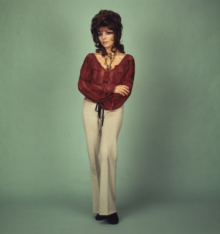 Joan_Collins_h42
