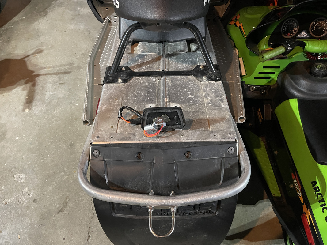 D81313DD-1EA3-4731-A632-5ED79D118B99