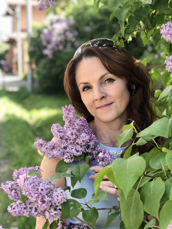 89899635-CA9A-4A51-B60C-229E582FB4C7