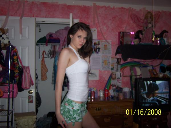 Gorgeous-Babe-05