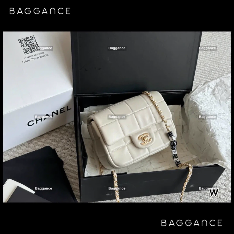 Chanel Square Wallet Calfskin 18cm - EVCHFW-12